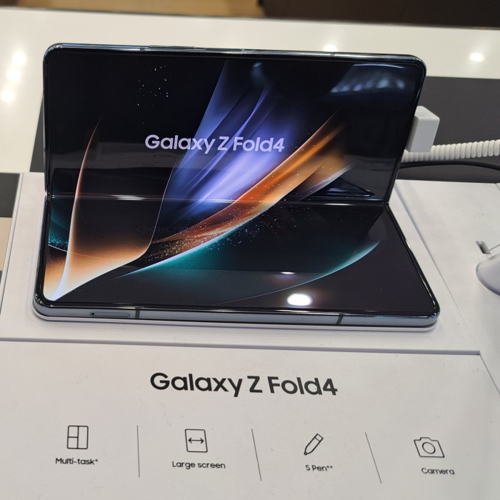 Terlaris Samsung Galaxy Zfold 4 + Indosat Pascabayar 2 Tahun