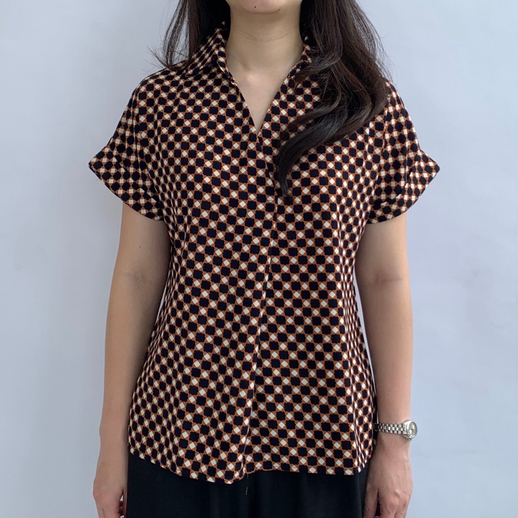 Cravatte / Blouse Wanita - VNeck