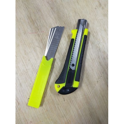 

CUTTER BESAR PEMOTONG KERTAS + REFILL FRT