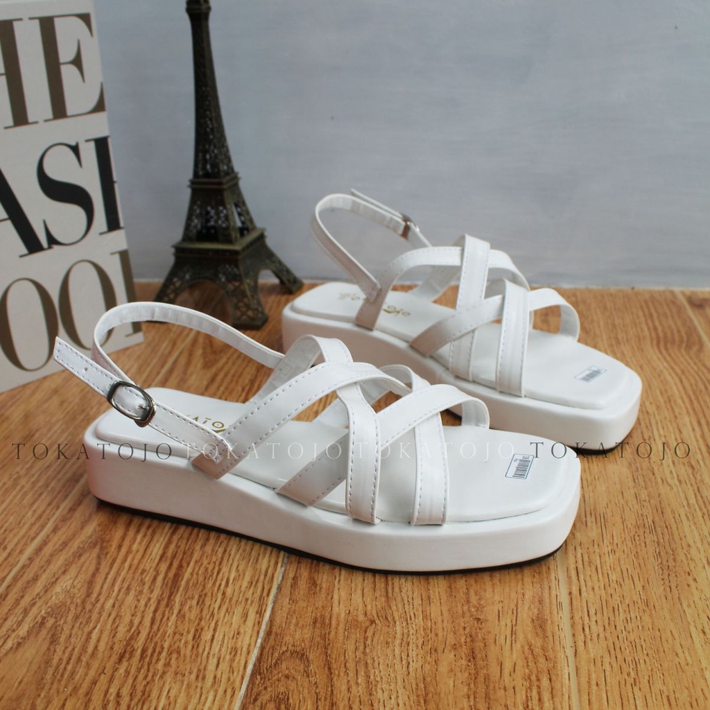 Sandal tali silang gesper terbaru kekinian Sandal fashion korea Sandal flatform wanita cantik dan elegan