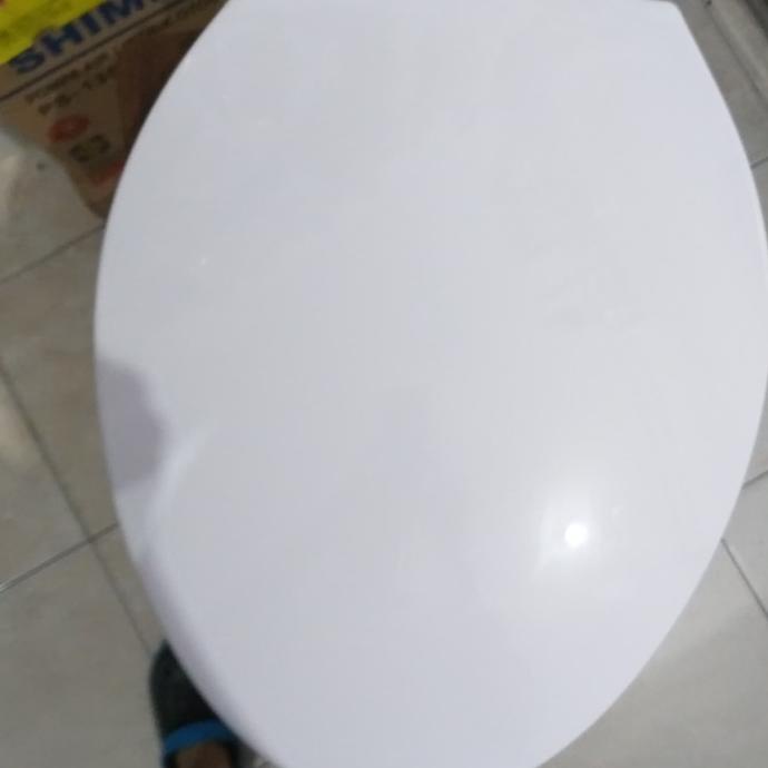 Tutup kloset tebal. kualitas toto. dijamin bagus PROMO