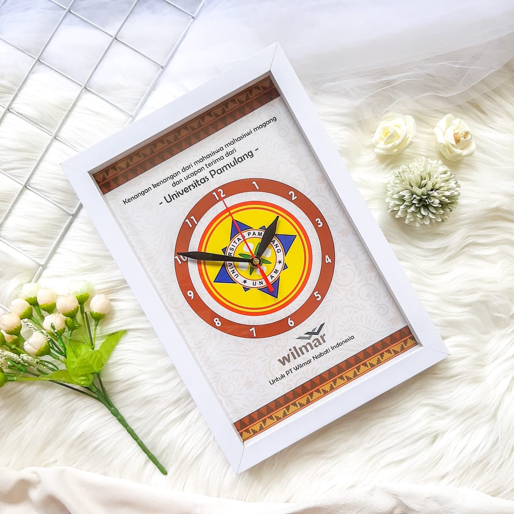 Kado Hadiah Kenang-kenangan Perpisahan Magang Jam Dinding Kayu Unik Mahasiswa Universitas Hampers