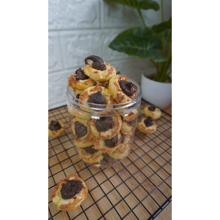 

THUMBPRINT COKLAT Cheese Cookies 250 gram