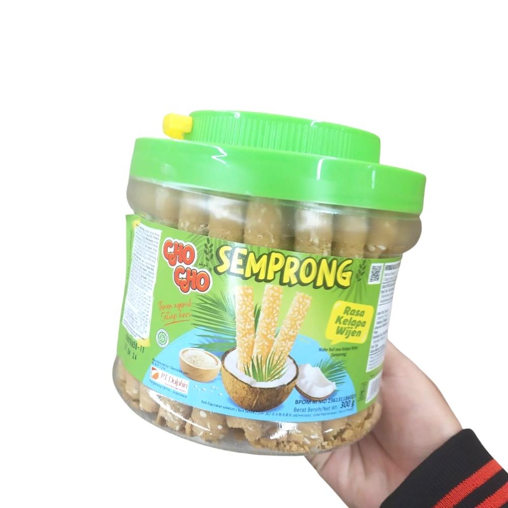 

Cho Cho Semprong Rasa Kelapa Wijen 300gr Kemasan Toples Makanan Ringan