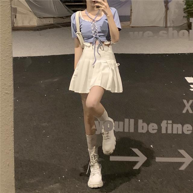 Red Pendek Menggantung Leher One-Shoulder Slim Fit T-shirt Wanita Rasa Desain Niche Dua Setelan Jas Baru Lengan Pendek atasan