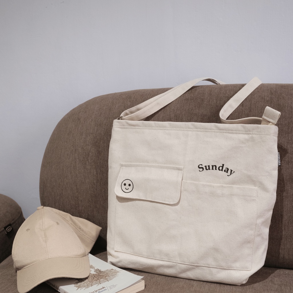 (FREE POUCH) Slingbag DAISY DAY with Emoji