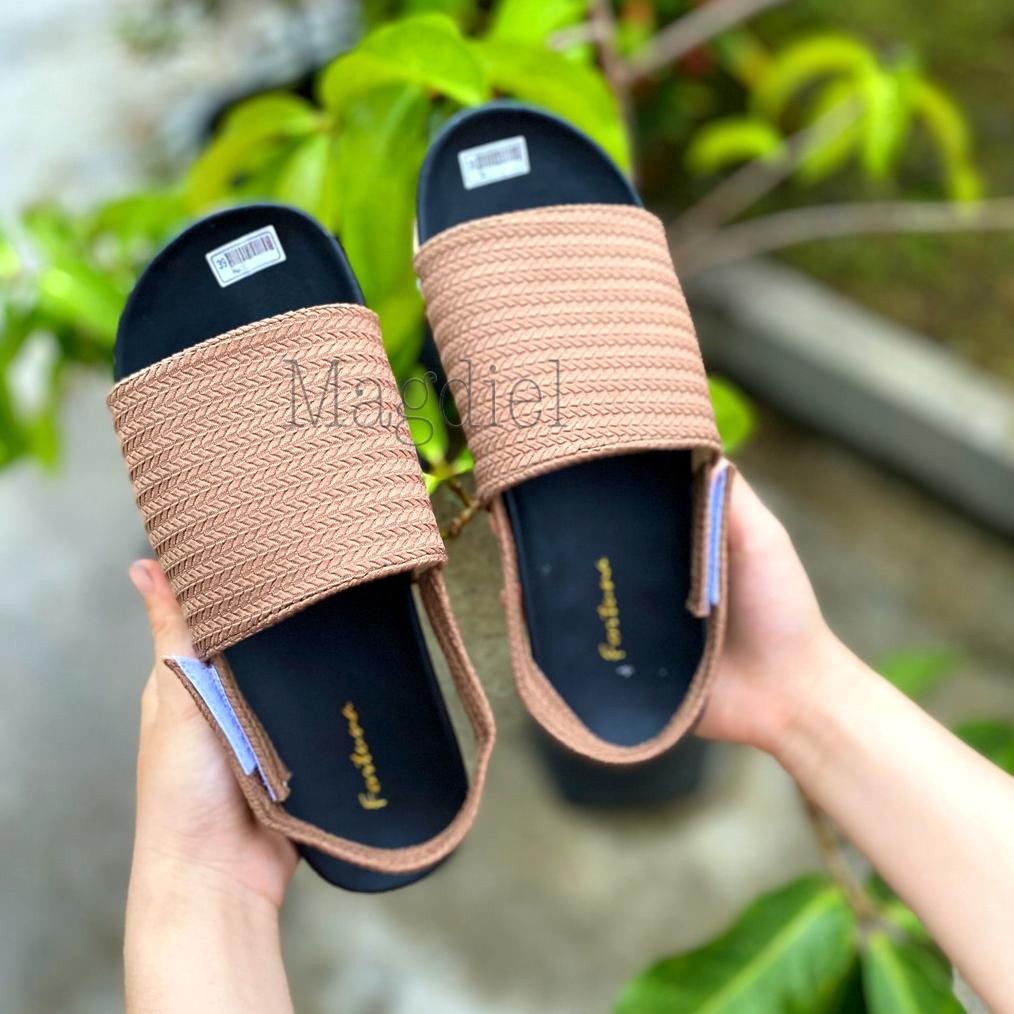 TERLARIS Magdiel - Sandal Tali Wanita Selop murahbgt
