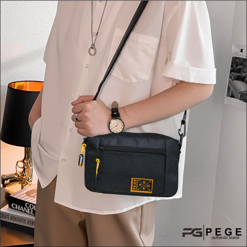 Tas Selempang 2in1 PEGE Cezy Model Kasual Bisa Untuk Slingbag Dan Pouch Warna Hitam - PG 8957