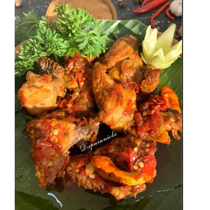 

➬ AYAM KECAP MANADO 9 POTONG ♢