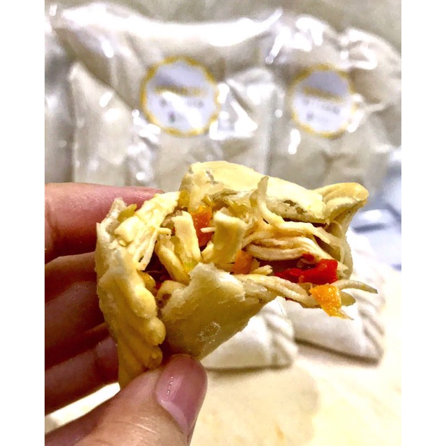 

CIUM (CIRENG PREMIUM) ISI AYAM PEDAS