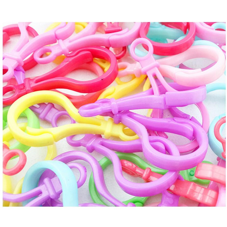 Gantungan Kunci Satuan Plastik Ganci Warna RANDOM Colorful Aksesoris Keychain Hiasan Anak Art Artwork Clay Craft Crafting Centelan Cantolan Hias Pajang Pajangan Main Tas Bag Koper Resleting Mainan Resin Prakarya Chain Toys Rings Karakter Grosir Prakarya