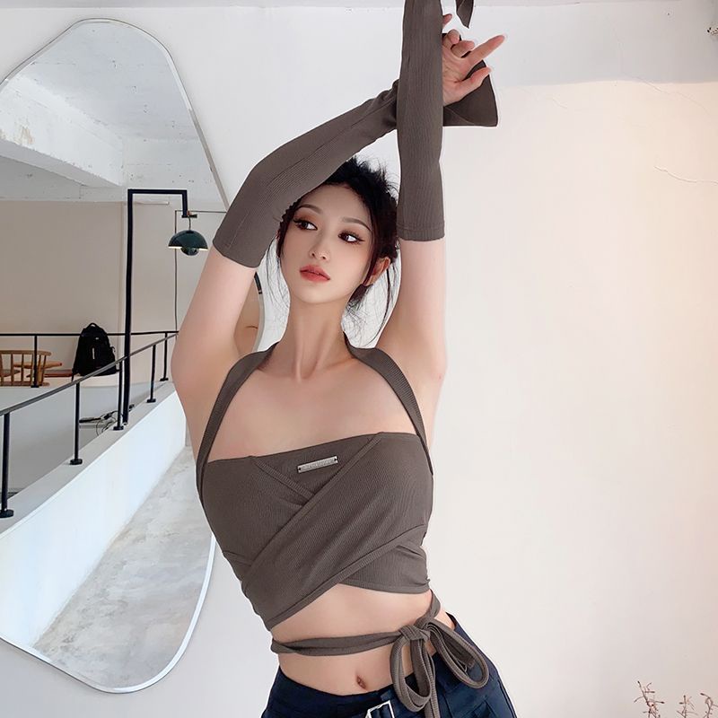 Red SylCue Gaya Eropa dan Amerika dalam desain selempang leher gantung satu bahu rasa ceruk memakai tali silang atas tabung atas