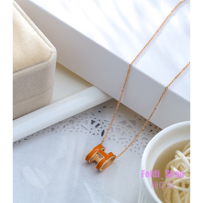 Kalung Heme Orange Huruf H Abjad Oren Jingga Necklace Titanium Anti Karat Wanita Fashion Korea