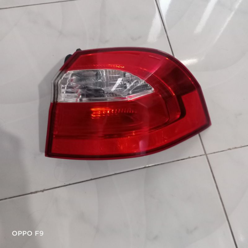 stoplamp lampu belakang KIA Rio