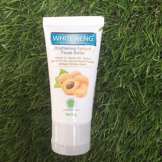White-Neng Brightening Apricot Facial Scrub 50gr