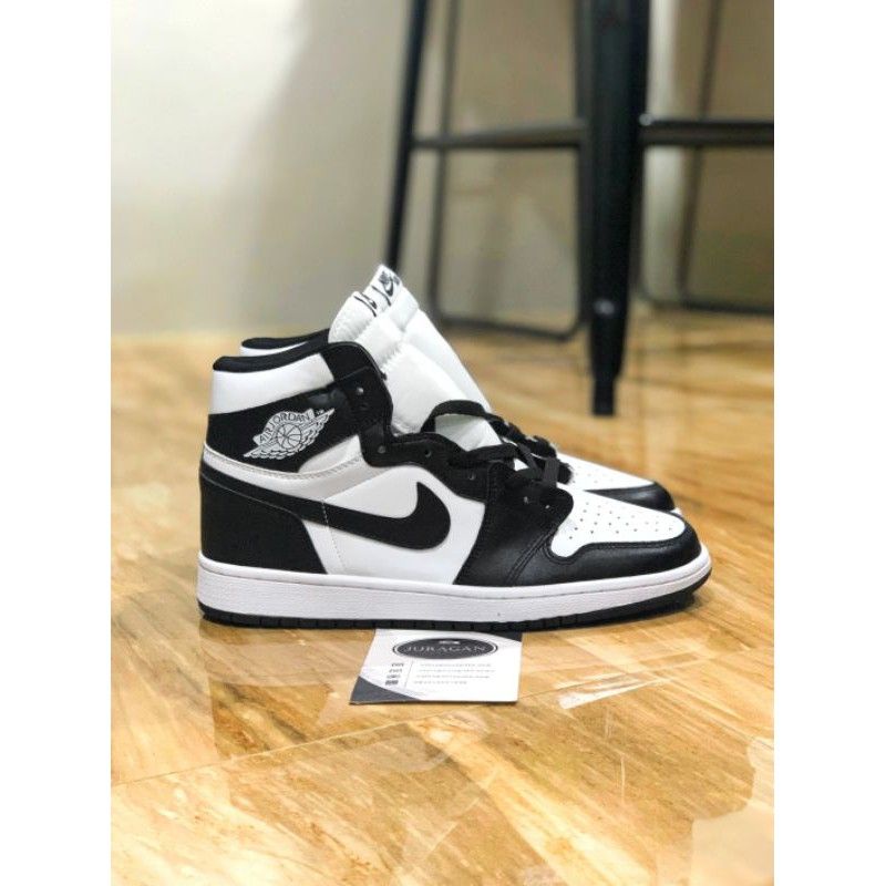 Nike Air Jordan 1 Retro High OG &quot;Black White&quot;