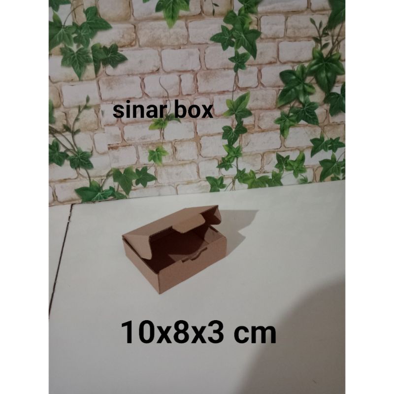 

kardus/kotak/box uk 10x8x3 cm box souvenir,box aksesories