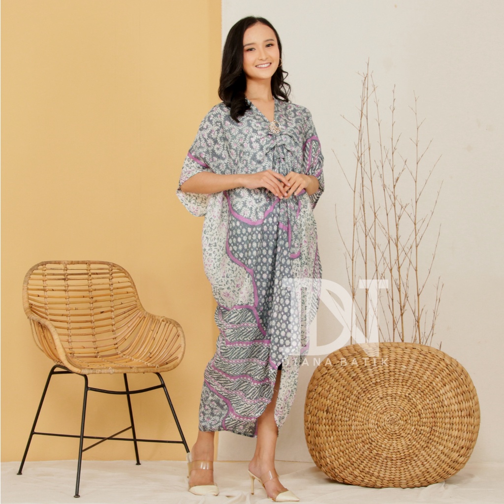 KAFTAN VISCOSE MOTIF NO LACE by Diana Batik