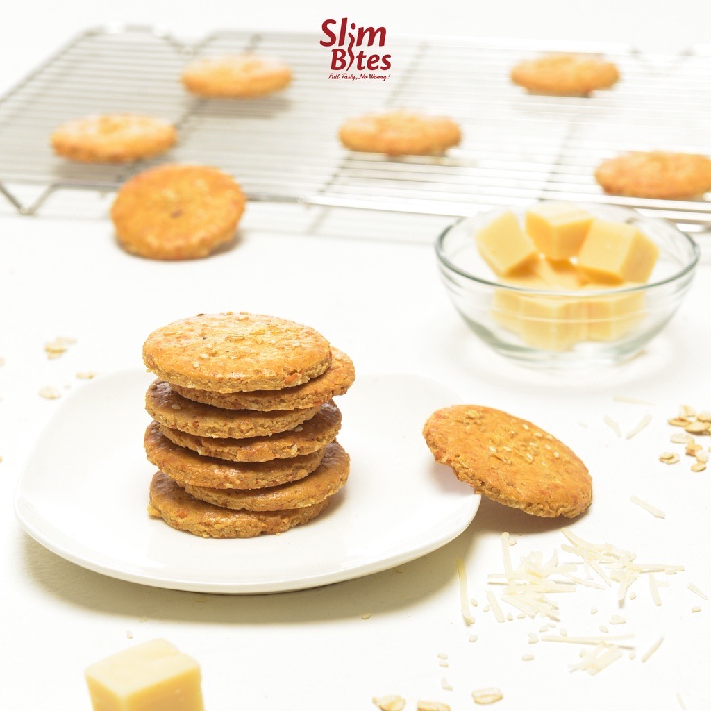 SLIM BITES Cookies - Cemilan Diet - Rendah Gula Tinggi Sehat - Kukis Oat Choco Almond Coconut Cheese - Ina Cookies