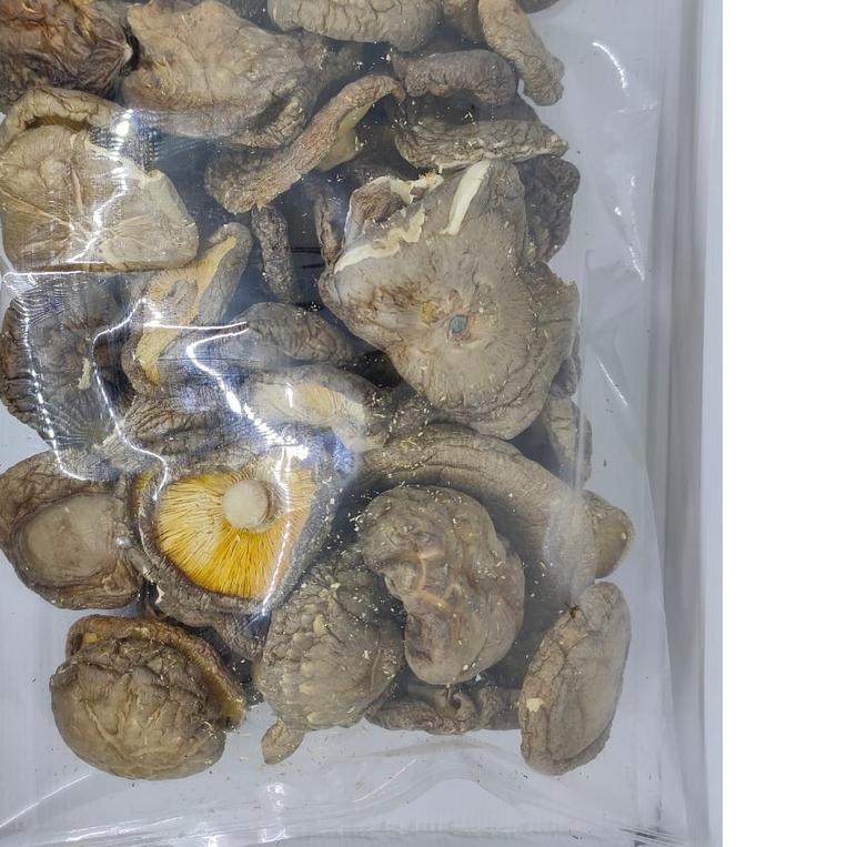 

۞ 250gr r Hioko - Shitake - Kering - Ukuran Besar - Berkualitas Tinggi - Ukuran 5-6 Cm ✰