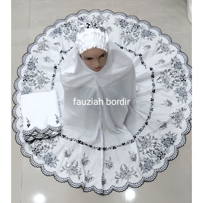 Mukena bordir motif strimin(kristik)khas bukittinggi,padang