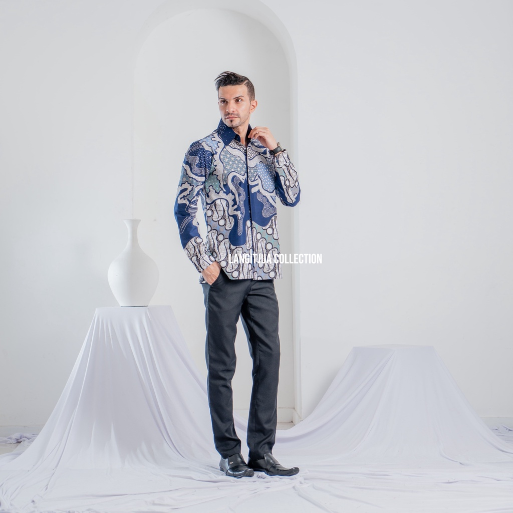 SARIMBIT BAJU BATIK MOTIF ABSTRAK PARANG-OMBAK NAVY | COUPLE BAJU BATIK KEMEJA DAN TUNIK