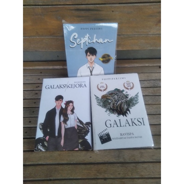 Novel Paket 3-Septihan_Galaksi Kejora &amp; Galaksi Revispa by Poppi Pertiwi