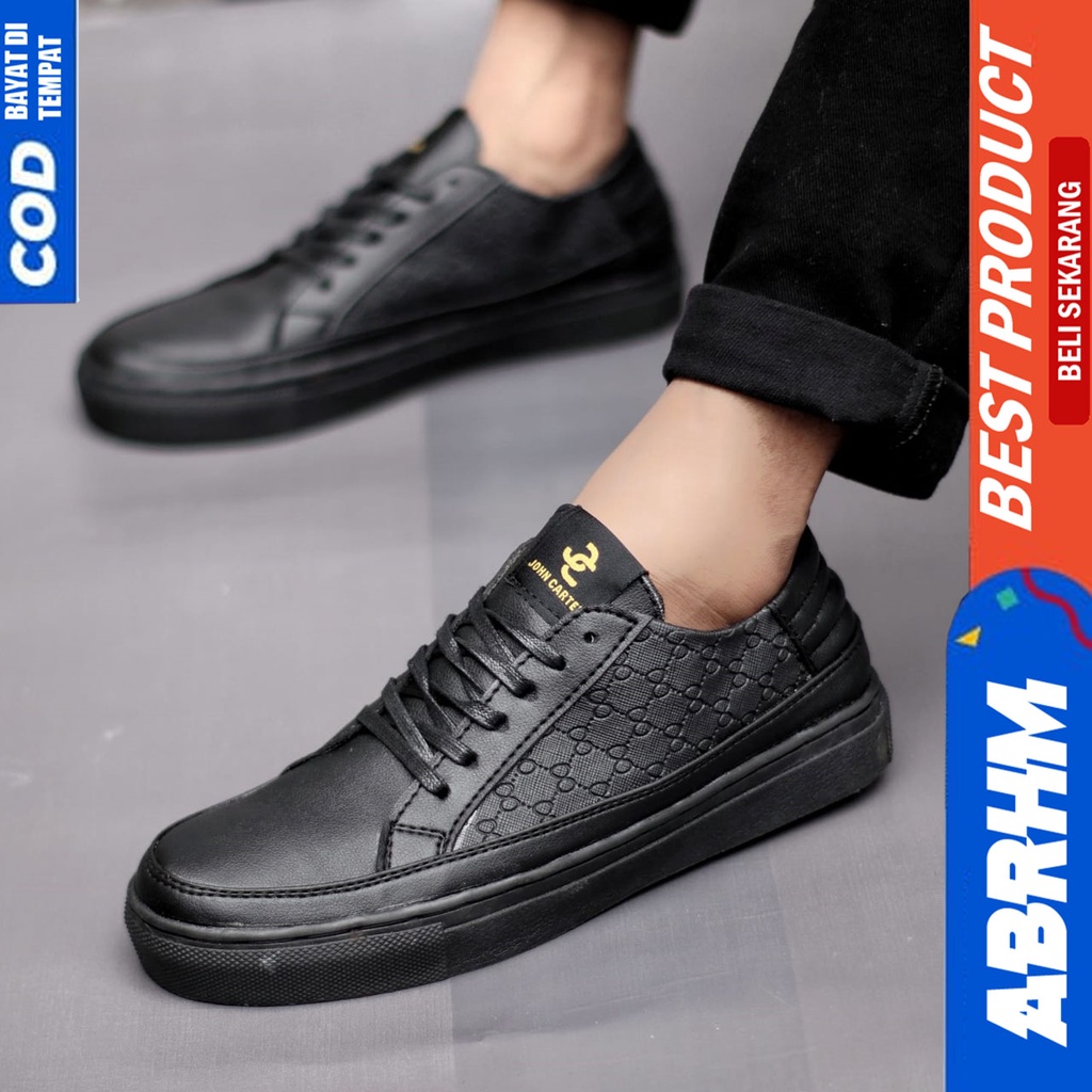 Sepatu Pria Sneakers Hitam Polos Kerja Sekolah Kuliah Abrhm Jhon Low