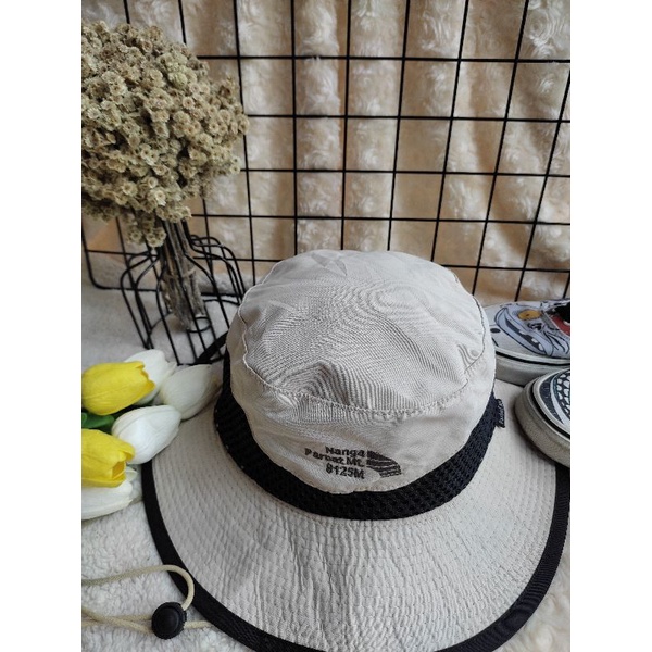 preloved topi rimba bucket hat buket outdor cream hitam cowok NANGA PARBAT MT.