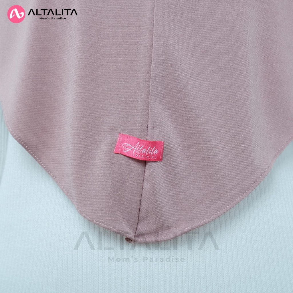 Altalita - Jilbab Instan Bergo Sport Hamidah Menutup Dada Hijab Instan Qaila Penguin Size M Kerudung Bergo Jersey Premium Cocok Untuk Sekolah Olahraga Volly Futsal Senam dan Sehari-Hari