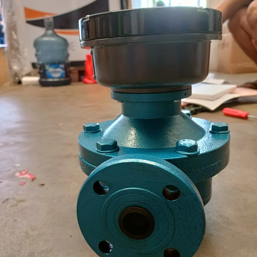 Flow meter 4 inch ( model tokico )