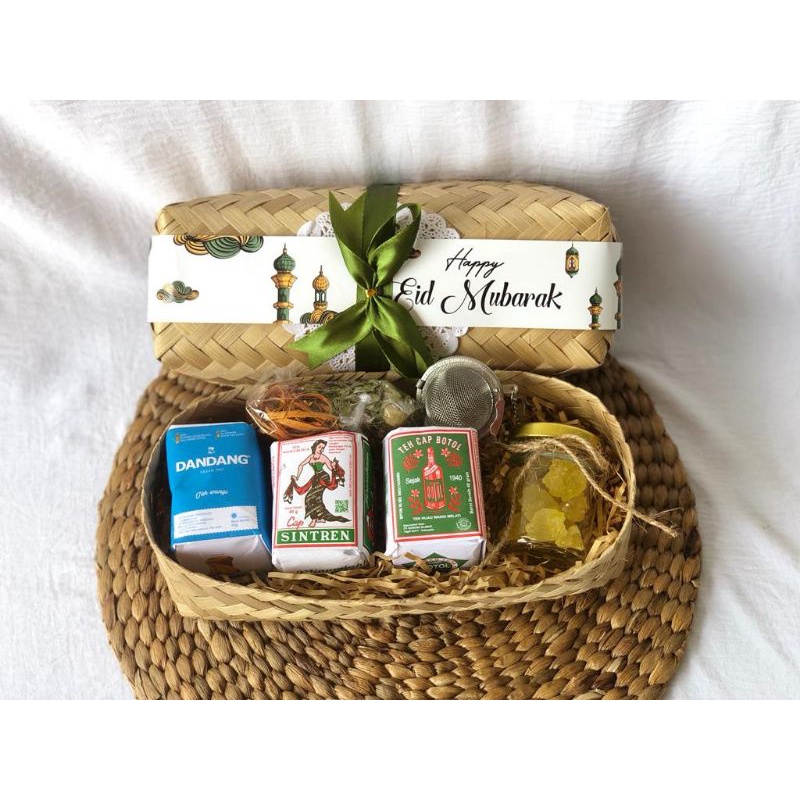 

Hampers dan Set Hadiah Lebaran Teh Khas Solo Paket 5