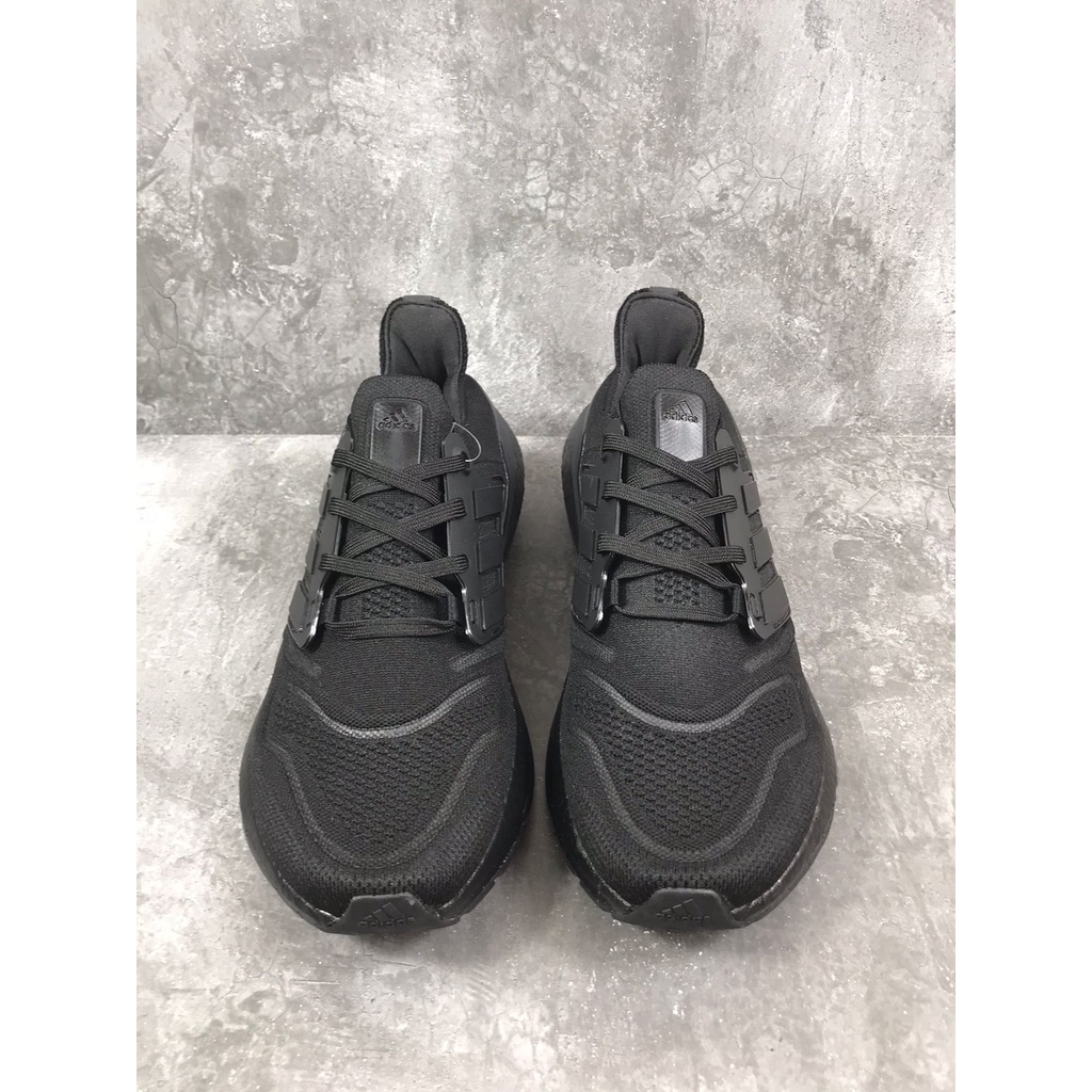 Ultraboost 22 Triple Black, 100% Real Pic.