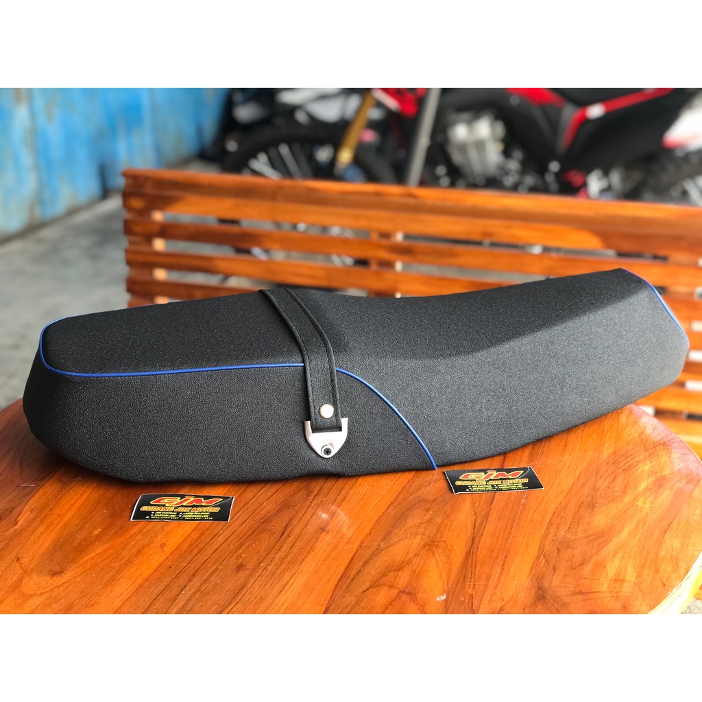 JOK ASTREA GRAND IMPRESSA KULIT AMPLAS LIS BIRU