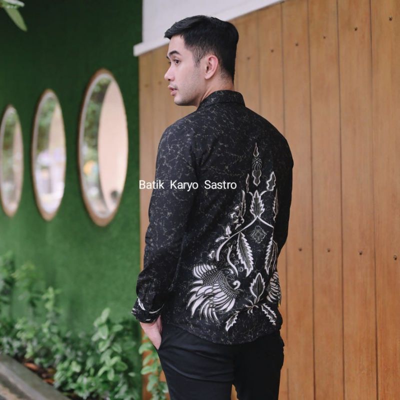 Kemeja Batik Lengan Panjang Slimfit Baju Pria Modern