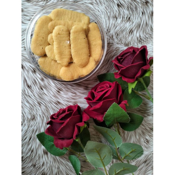 

KUE LEBARAN LIDAH KUCING KUE KERING