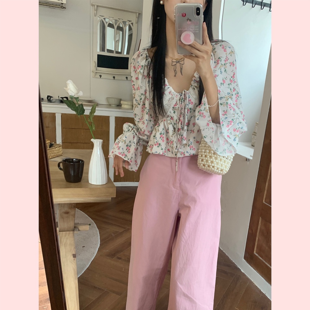 Red Korea Manis dan Mengurangi Usia Kecil Bunga Segar Lengan Panjang Kemeja Sifon Wanita Musim Semi Niche Desain Jahitan renda Top