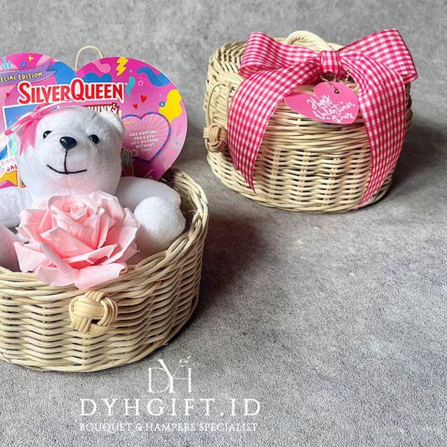

✱ BELOVED HAMPERS VALENTINE | HADIAH PACAR | VALENTINE HAMPERS | PARCEL VALENTINES | KUE VALENTINE | BINGKISAN VALENTINE | KADO VALENTINE ◘