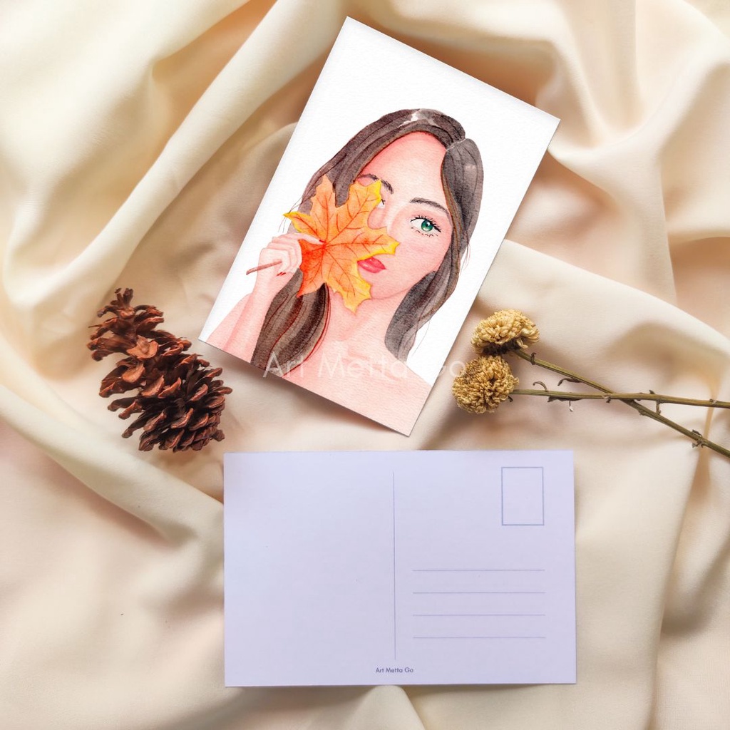 

Autumn Girl Aesthetic Postcard | Portrait Postcard | Kartu Pos Musim Gugur | Kartu Pos Cewek Musim Gugur | Kartu Pos Cantik Lucu | Maple Watercolor Postcard | Wall Decoration | Wall Art | Lukisan Cat Air | Designed by Art Metta Go