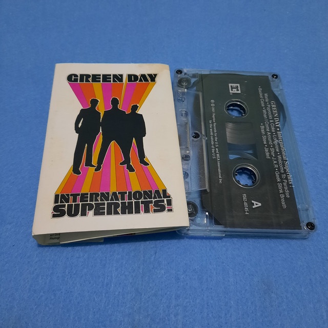 Kaset Pita Green Day / International Superhits