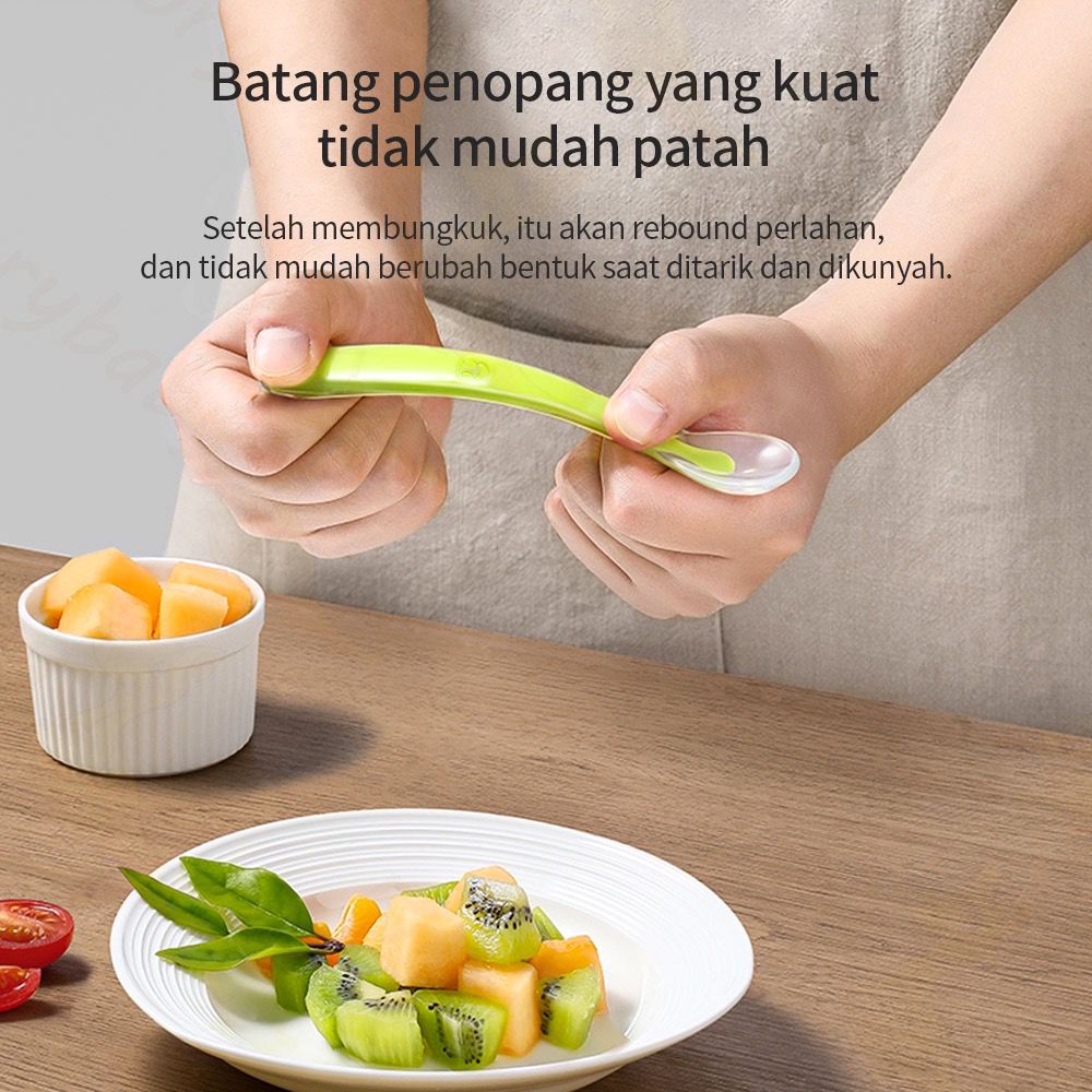 Sendok makan bayi bahan silikon lembut peralatan makan bayi BPA free / Sendok Bayi Silicone (BIC)