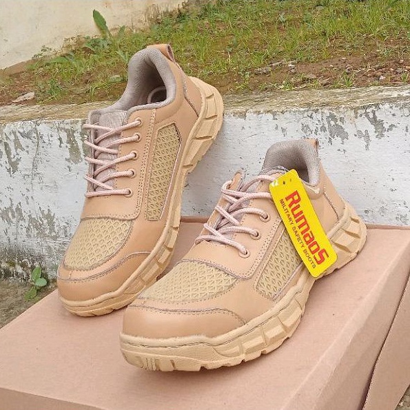 TERBARU-Sepatu Kets outdoor tactical RUMAOS Krem gurun kulit