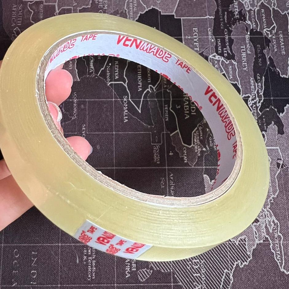 

Promo Sekarang ISOLASI / SELOTIP KECIL / 1/2 INCH x 100 YARD / 12 MM MERK venmade ( 12 PCS )