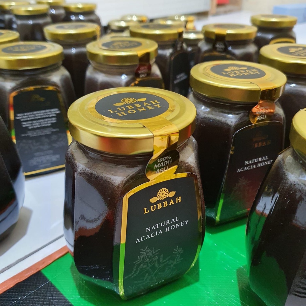 

Lubbah Honey madu murni plus ekstra bee pollen, royal jelly, dan propolis