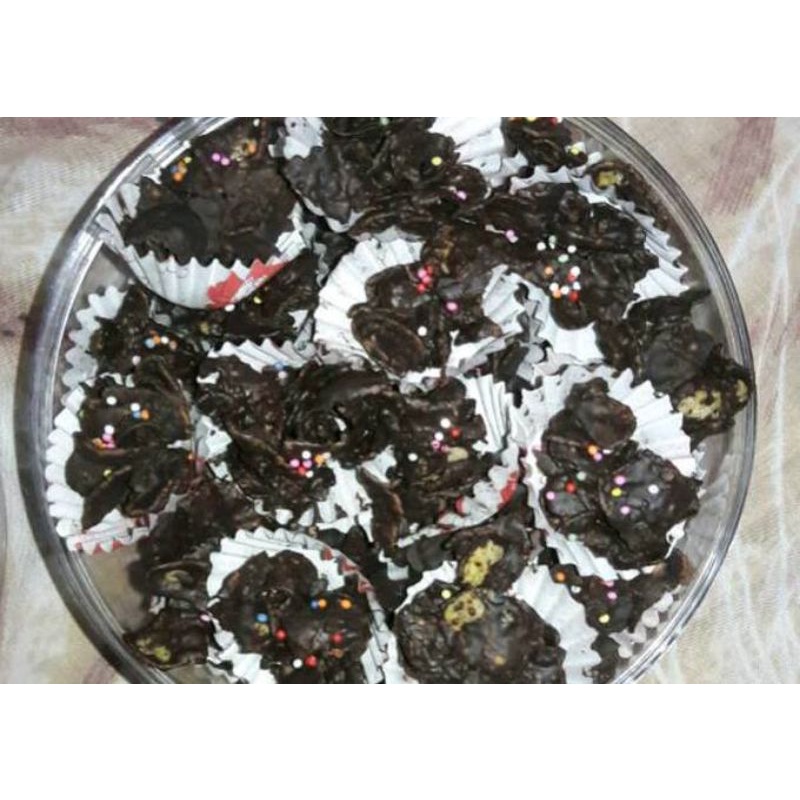 

Kue Lebaran Coco Crunch Springkle Toples Ukuran 250gram & 500gram Home Made Halal Kue Coklat