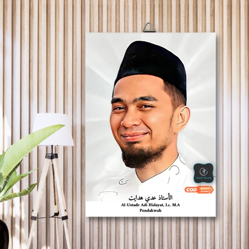Foto Poster Ustadz Adi Hidayat Ulama Wall Decor Kayu Frame