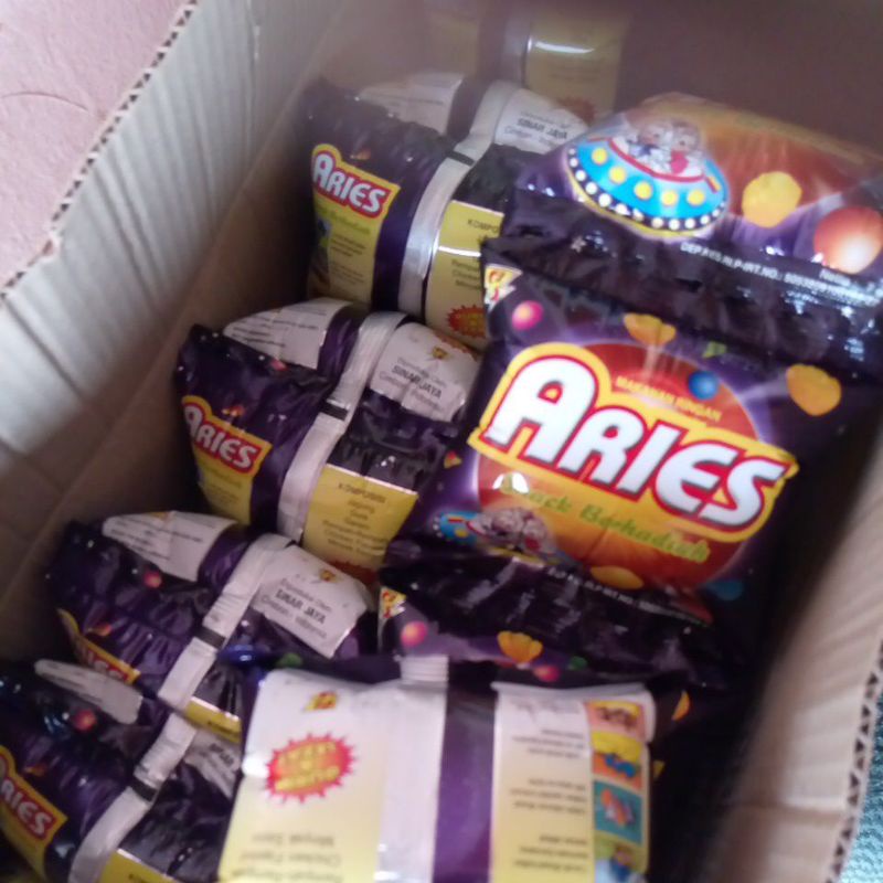 1 DUS - Aries Snack Berhadiah Chiki Jajanan Hadiah Ulang Tahun Isi 40 Bungkus Ciki Viral Karton