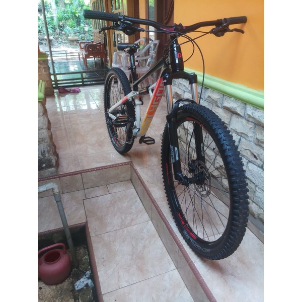 Polygon Siskiu D5 size M Upgrade