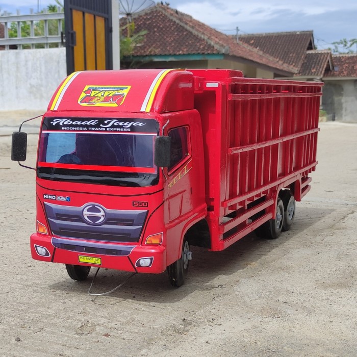 MOBILAN TRUK OLENG TRONTON JUMBO TRUCK OLENG KAYU BISA DINAIKI ANAK