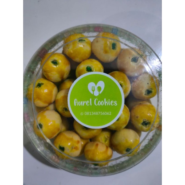 

Kue Nastar Premium Selai Nanas Asli dijamin Enak 500gr